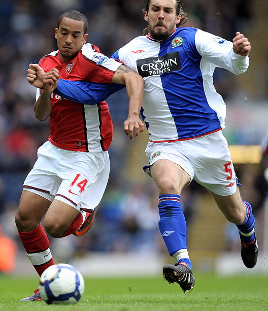 员以他独特 员以他独特